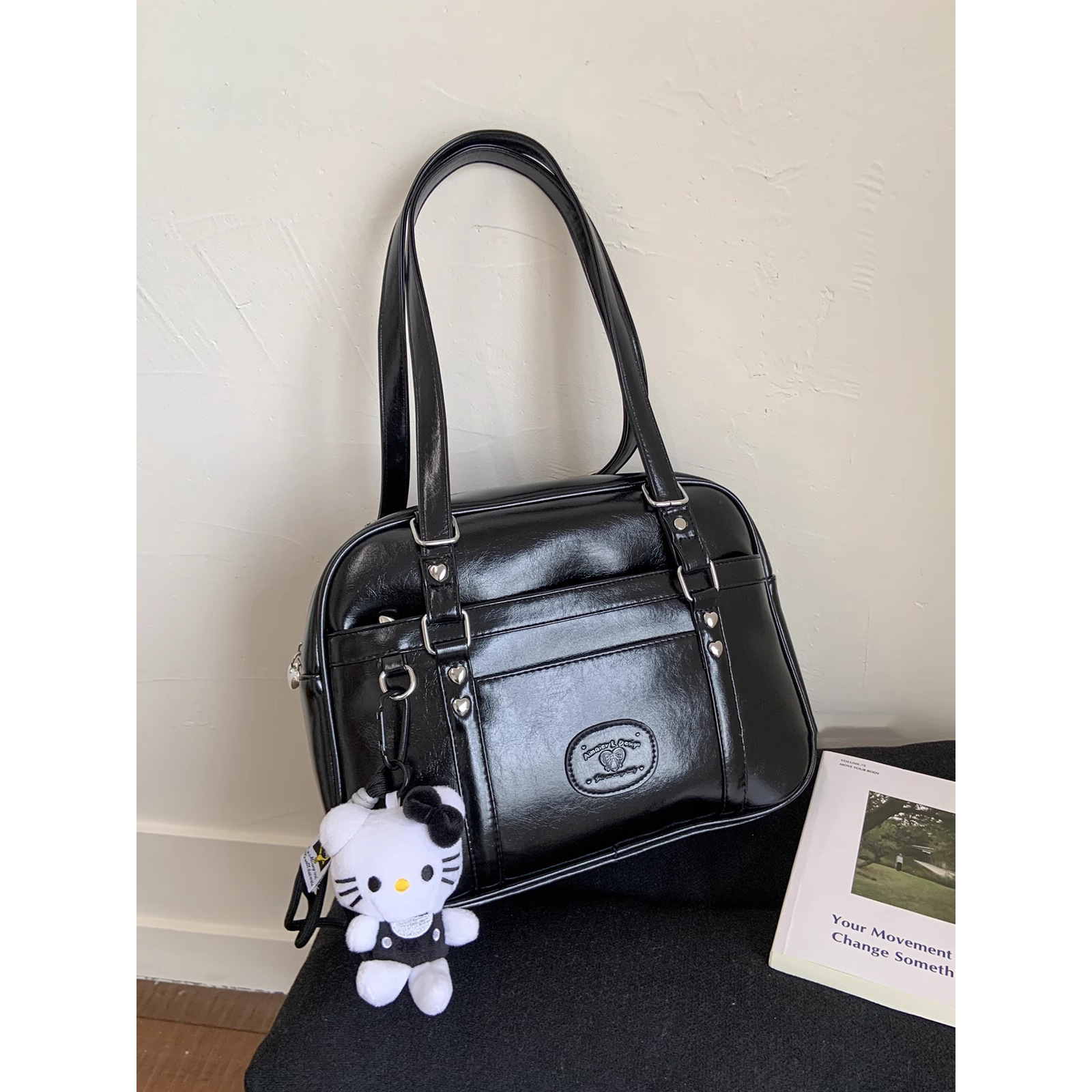 Una pequeña bolsa multifuncional fresca, bolsa de Boston, mochila de viaje de gran capacidad, mochila de mujer.