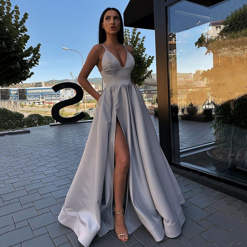 Vestido de tirantes finos con corte ajustado, escote en V profundo y abertura, estilo sexy y a la moda para mujer, novedad 2026, para fiestas y eventos nocturnos. image 9