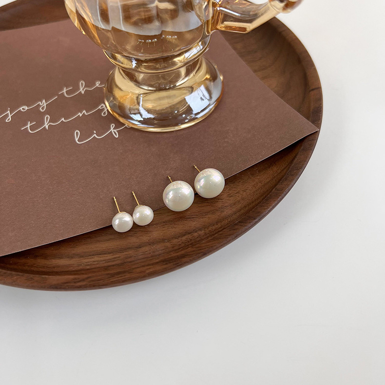 Fashion Baroque Freshwater Pearl Simple Stud Earrings display picture 4