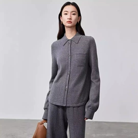 女式针织衫;女式T恤;女式羊毛衫