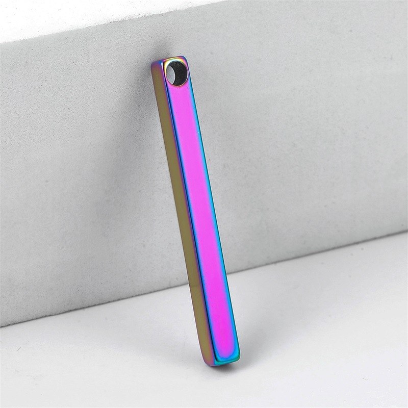 Cross-border European and American style stainless steel rectangular pendant necklace, titanium steel metal necklace accessories, engraving available.