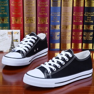 Low-Top Canvas Shoes for Women 2025 New Korean Style Trendyy Casual Versatile White Shoes Retro Classic Couple Board Shoes