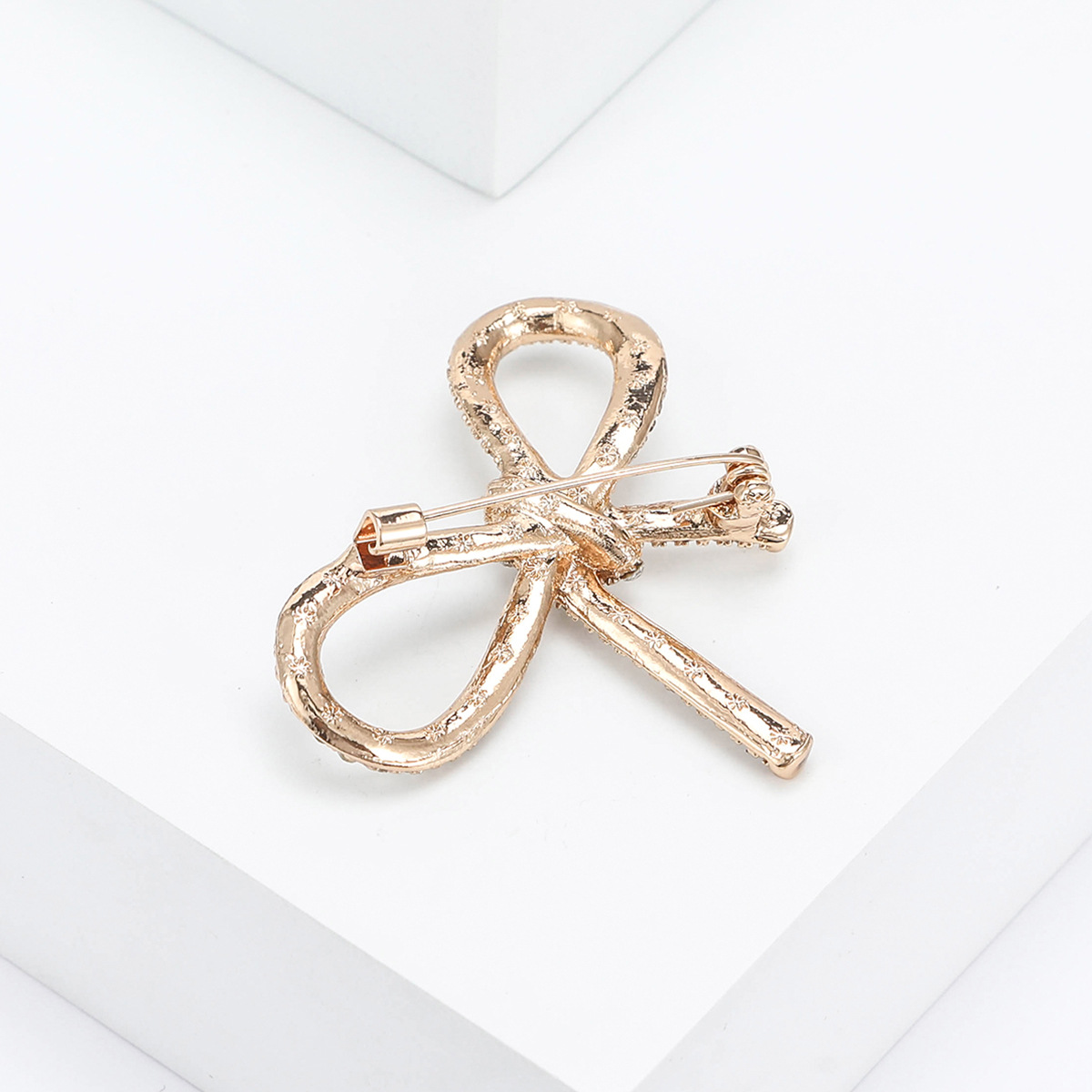 Alloy Material Simple Style Pin Bow Knot Alloy Plating Inlay Rhinestones Women's Brooches
