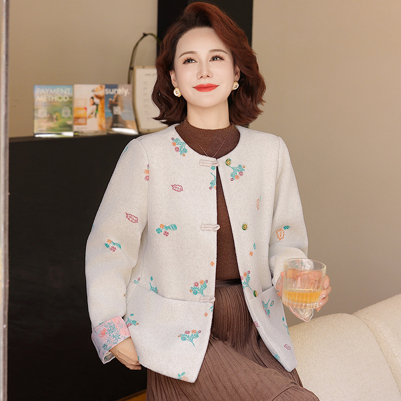 气质妈妈秋装毛呢外套2025新款中老年女装时尚上衣服春秋短款夹克|undefined