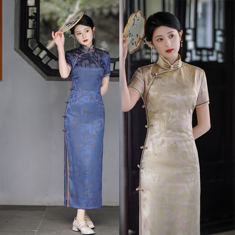 Summer long retro ethnic elegant elite cheongsam