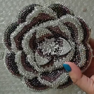 Bolsa de mano de flores de diamantes hecha a mano bolsa de cena de boda europea y americana flor tridimensional bolsa de mano de diamantes
