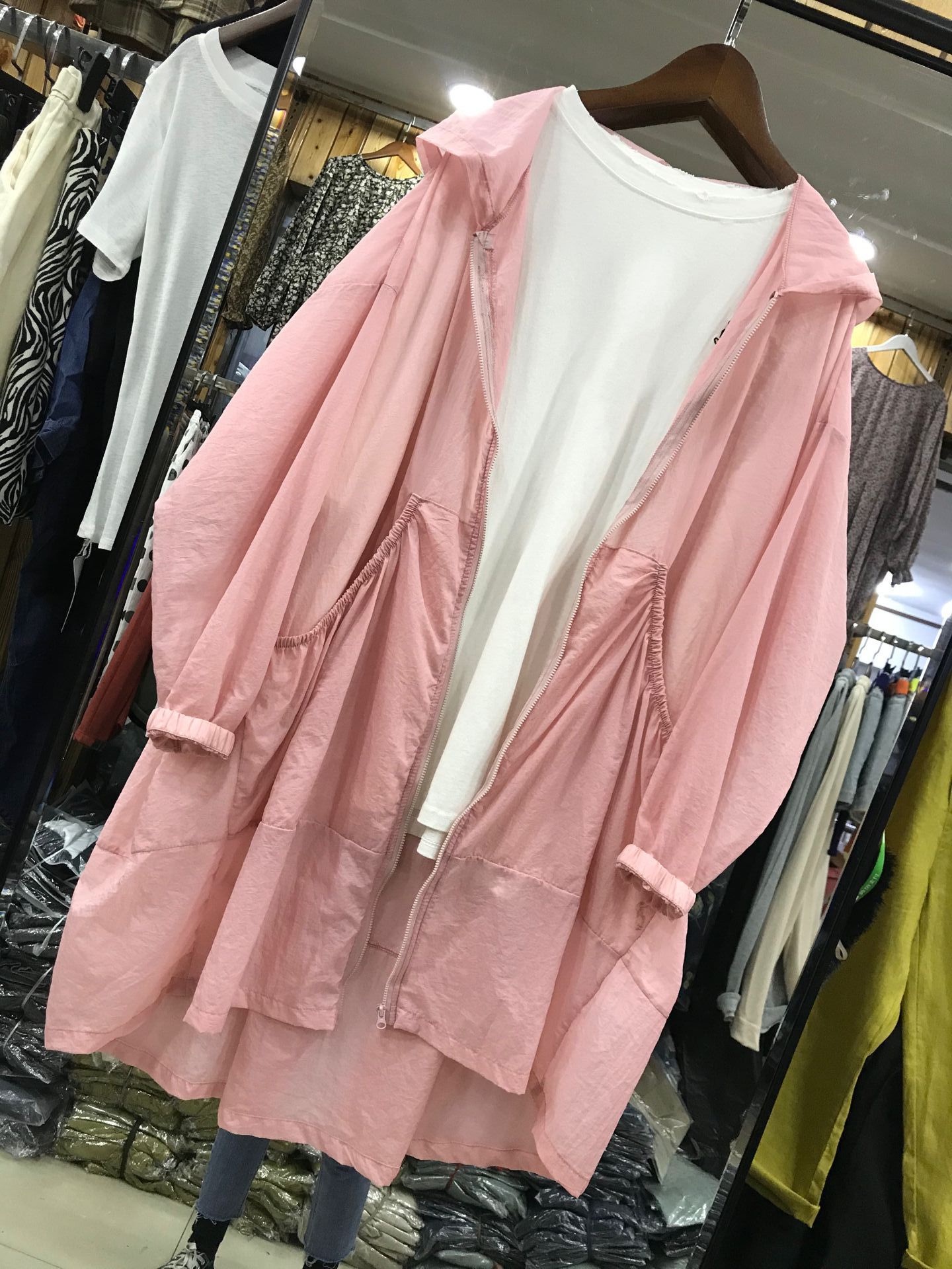 5312 Sunscreen have more cash than can be accounted for 2021 new pattern Korean Edition Easy ventilation Sunscreen Windbreaker coat A1121