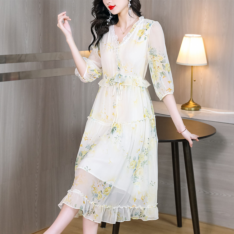 印花雪纺连衣裙女2023夏季新款妈妈装法式气质甜美减龄系带中长裙