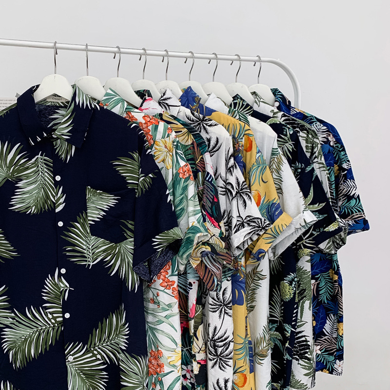 Hawaii Beach Flower Shirt Short-sleeved Men's Loose Large Size Hong Kong Style Retro Yuppie Handsome Ice Silk Shirt Jacket Men's Wear Hawaii Beach Flower Shirt Short-sleeved Men's Loose Large Size Hong Kong Style Retro Yuppie Handsome Ice Silk Shirt Jacket Men's Wear