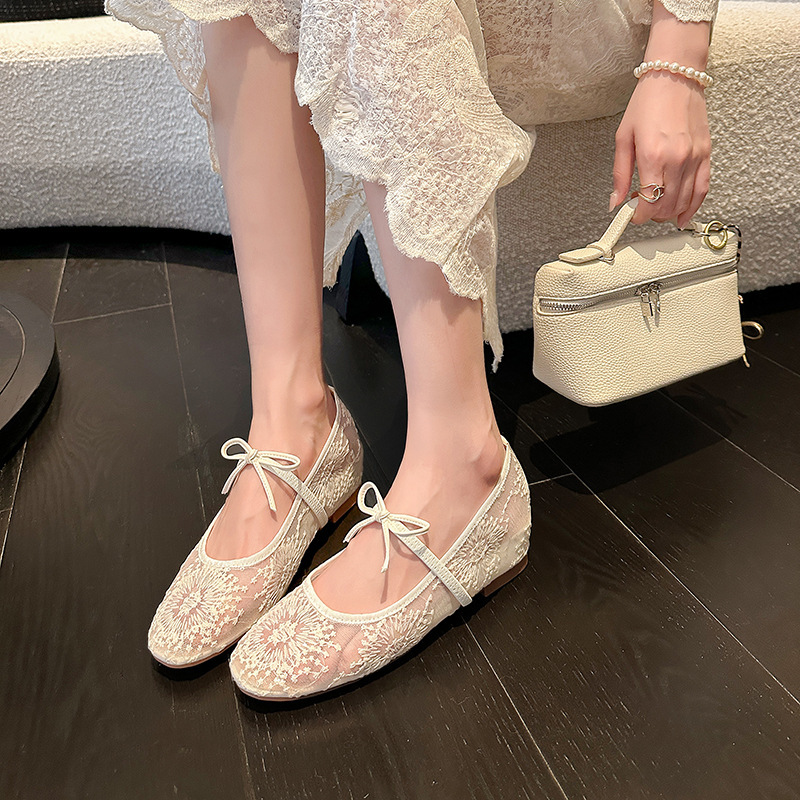 The Same Style of Hazy Ballet ~ 3.5cm Square Toe Lace Mesh Bow Inner Height-Increasing Mary Jane Shoes for Women