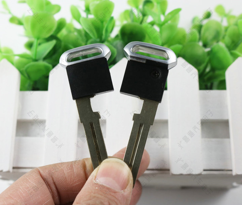 Suitable for Gac Trumpchi Gs5 Ga5 Gs4 Smart Card Mechanical Key Legendary Smart Small Key Remote Control Key