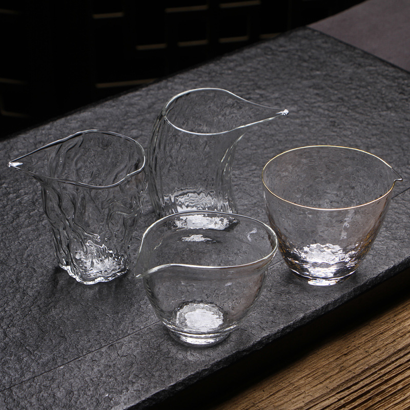 Patrón de martillo maestro Taza justa de vidrio engrosado resistente al calor creativo dispensador de té masculino transparente juego de té de Kung Fu accesorios envío gratuito