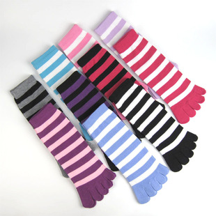 Five-finger socks women's four-season comfortable breathable deodorant personality fashion striped five-toe socks Korean-style finger socks wholesale