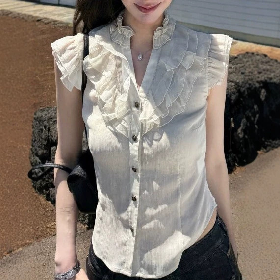 Yanqzifan "Miss Aurora" Korean-Style Fragrant and Gentle Ruffled Blouse with a Stylish Vibe and Small Flutter Sleeves