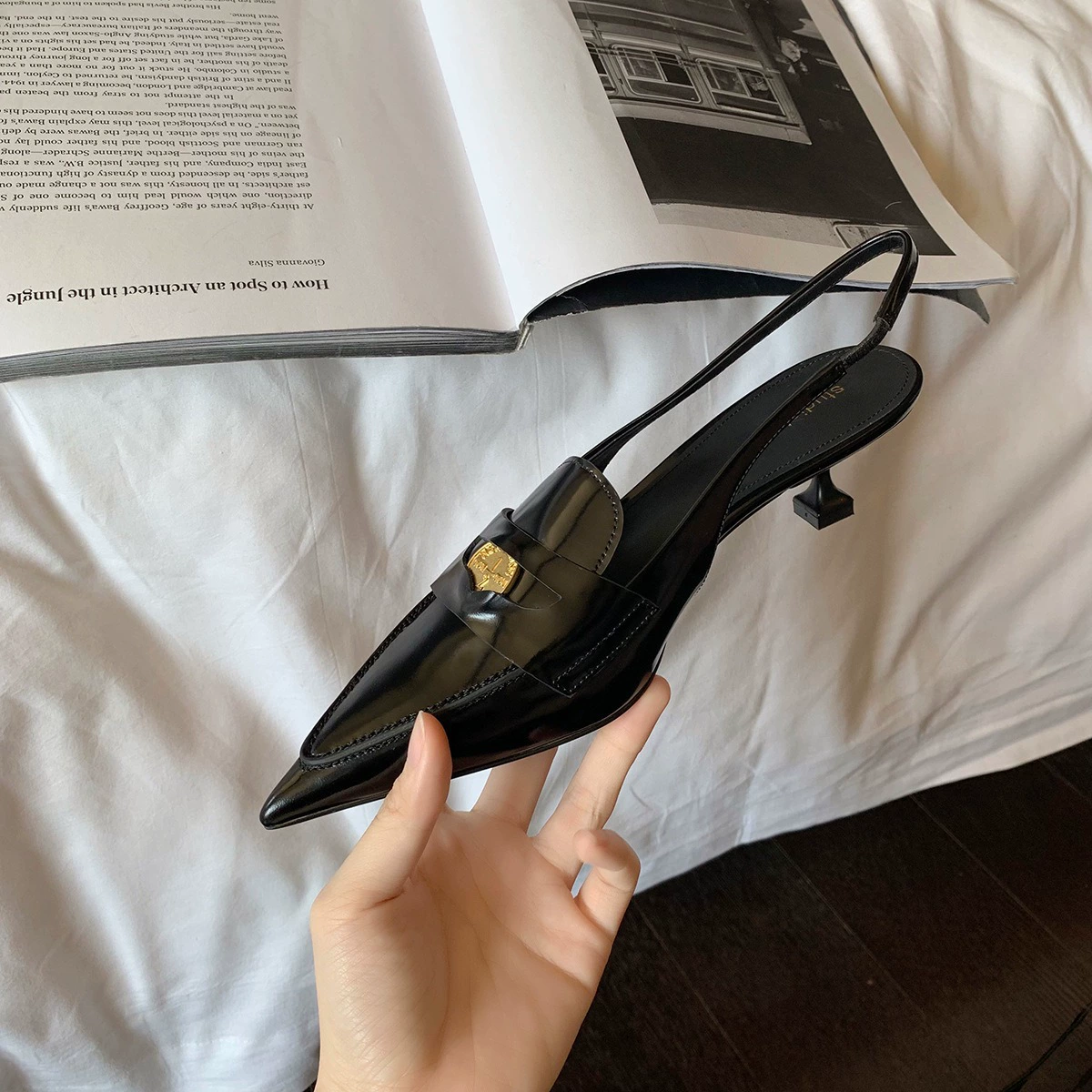 В наличии и быстрая доставка! Женские кожаные босоножки на высоком каблуке с острым носком в британском стиле