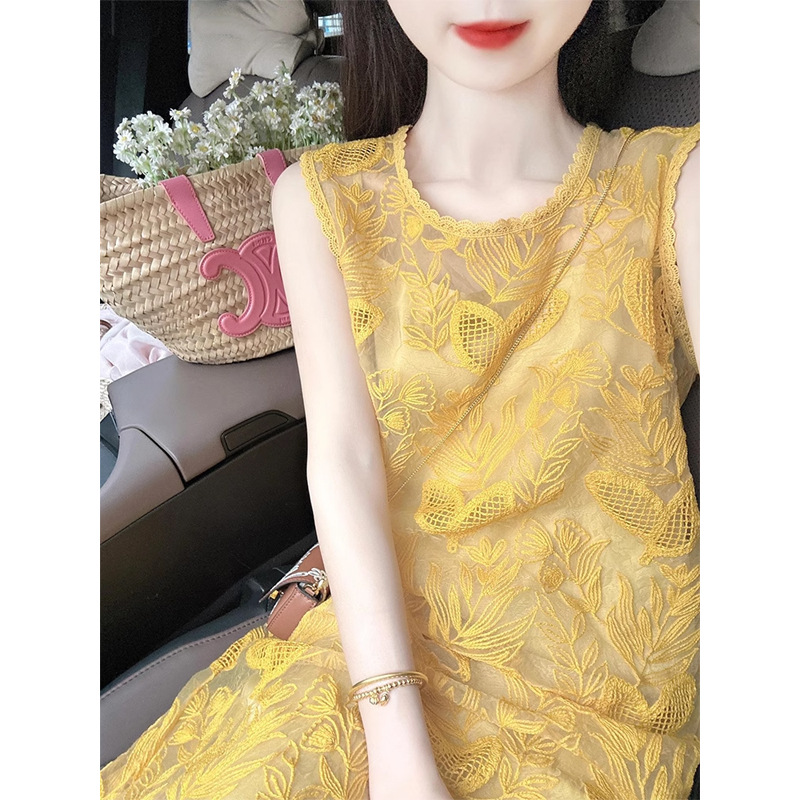 Váy liền không tay màu vàng Dopamine kiểu Pháp cao cấp, phong cách kỳ nghỉ biển — Váy liền hai dây chi tiết 5