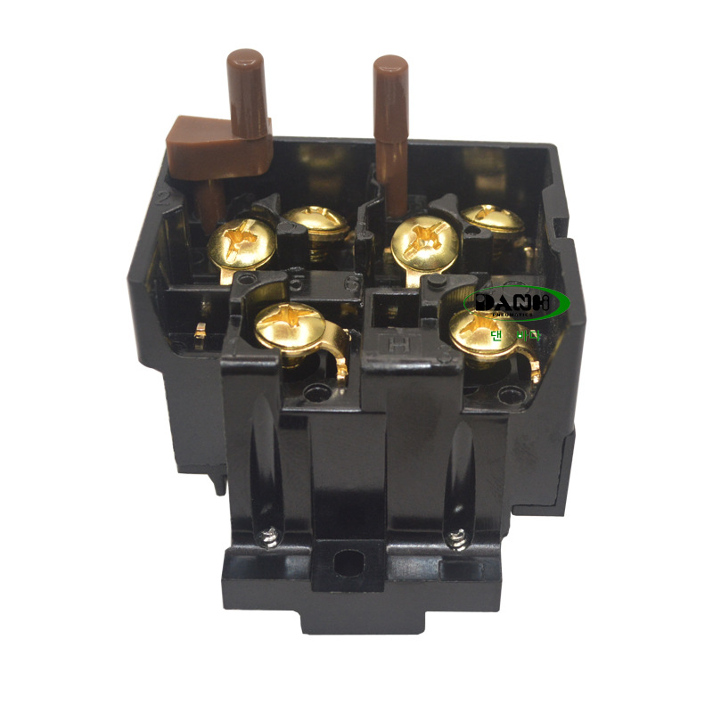 ˫��Ӵ���6���߶��Ӷ���һ΢����������˫�ֶ���ťѹ���������