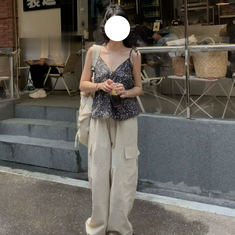 Короткая женская майка с v-образным вырезом и цветочным принтом во французском стиле, новый милый корейский свободный универсальный многослойный базовый топ на лето.