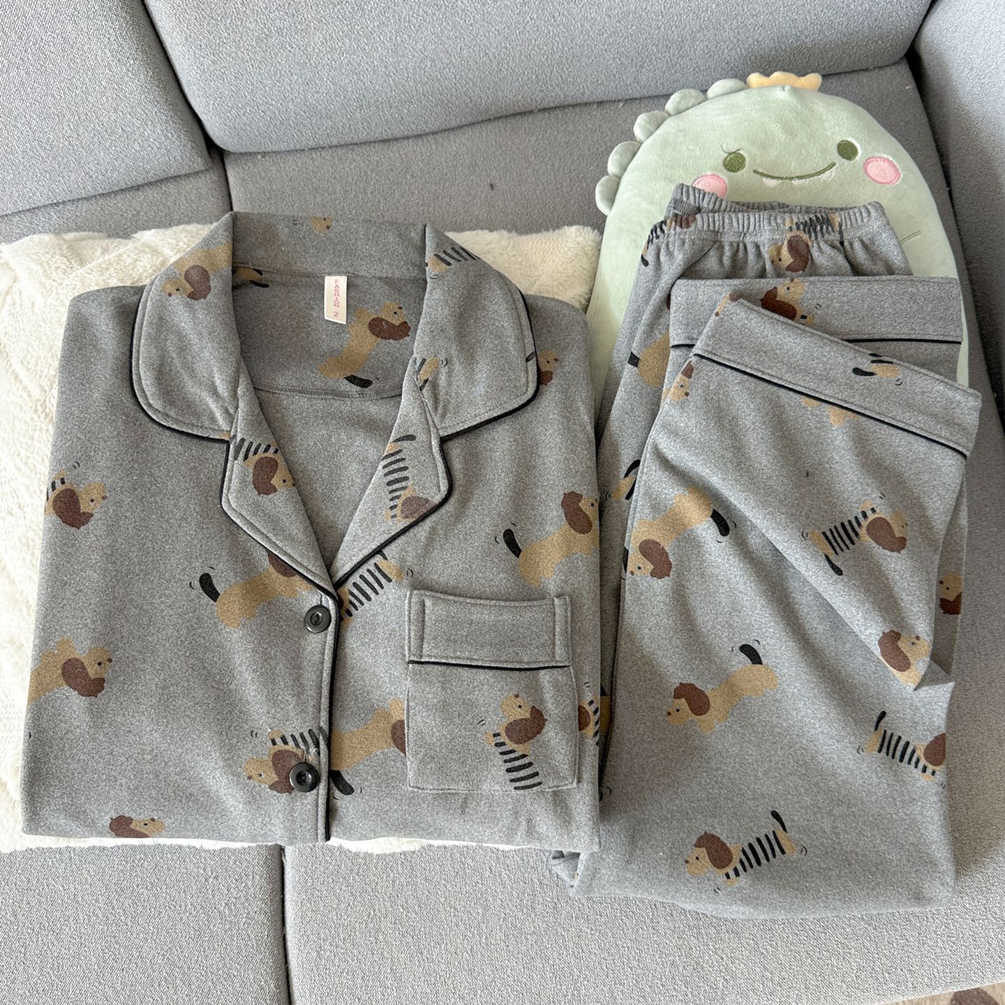 Dots Hello Kitty pijamas de lana de mujeres otoño y invierno de coral acolchado grueso ropa para el hogar de chicas lindas