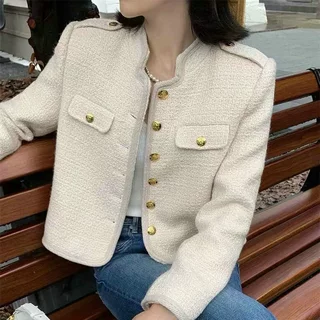 通勤气质女装小立领金扣外套玛德琳穿搭米白色粗花呢开衫女春大衣