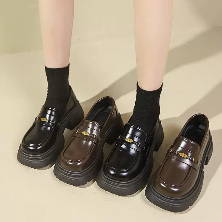 Маленькие кожаные туфли в британском стиле Женская весна и осень 2024 толстые каблуки JK одиночные туфли увеличены