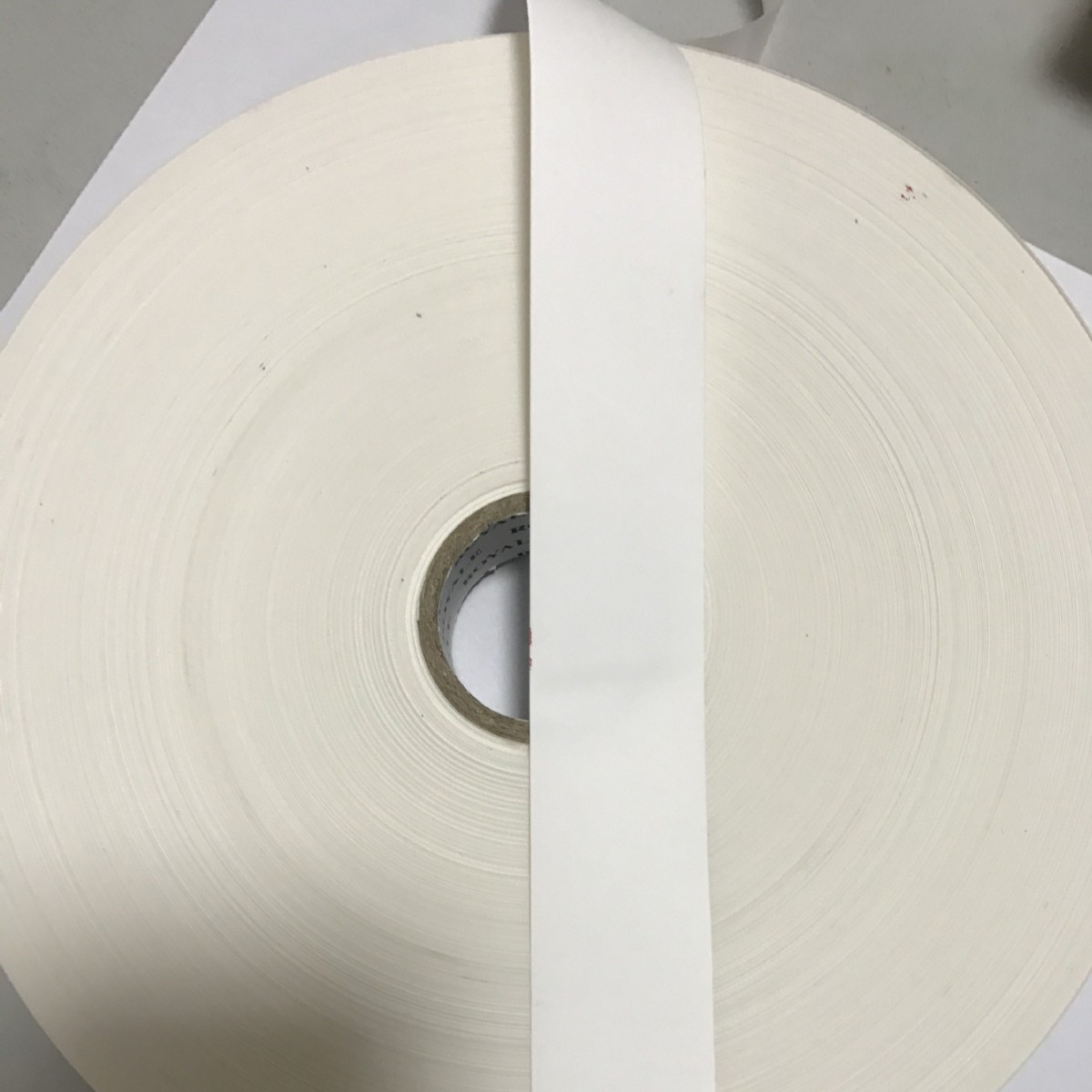 白色热熔胶布 尼龙 水洗标不干胶