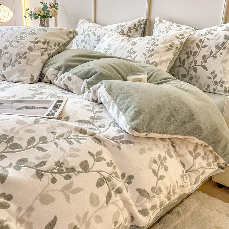 High-end engrosado leche de terciopelo tallado terciopelo cuatro piezas de invierno cálido doble cara sábanas de terciopelo de coral cubierta de cama