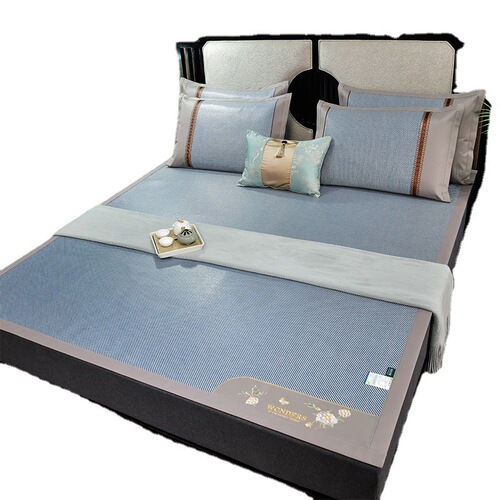 New Ice Vine Double-Sided Embroidered Ice Silk Vine Mat AB-Side Available for Folding Air Conditioning Mat Set of Three Can Be Shipped on behalf