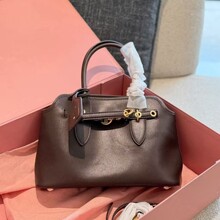 ���������ţƤ���s�͹Ŵ��������İ��¿�羳�F؛����Ů�F؛���l