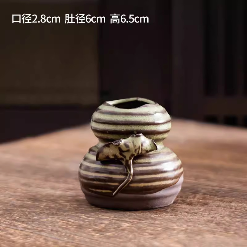 窑变手工花器 水植绿陶红陶雕花花器 手工雕花荷花/莲花小花瓶