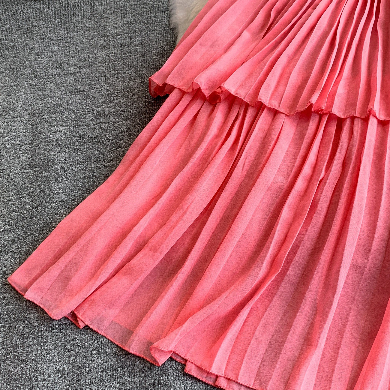 Women's French Style V-Neck Slip Dress Elegant Hollow Out Waist Cinching Slimming Pleated Long Skirt For Casual Elegant Fashion_ecoleips.com