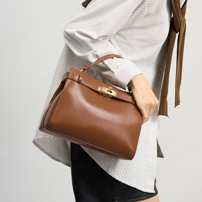 Retro Oil Wax Leather New Shoulder Genuine Leather Handbag For Women, Summer Fashion High-End Commuter Versatile Crossbody Bag - Thumbnail 2