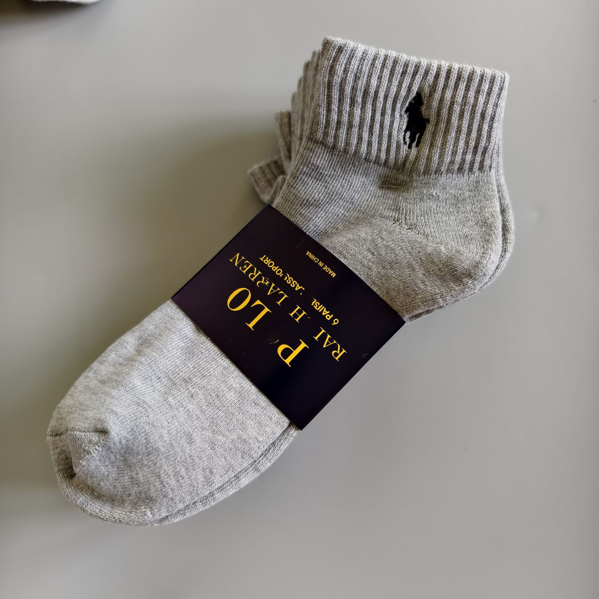 外国貿易の男性の刺繍poloラブロンポニータオルの底の白黒の経典の運動の白い越境の靴下