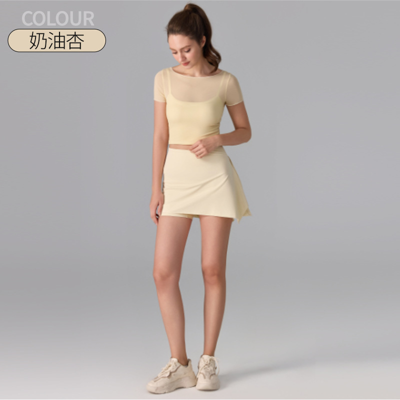 Juego de yoga deportivo antibacteriano desnudo, sujetador de copa integrado de malla, bádminton para correr, pantalones cortos deportivos de dos piezas para mujeres