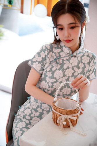 Lace Floral Retro Chinese Dresses Qipao Cheongsam For women side buckle improved cheongsam young host Singers Chinese style Wedding Evening Prom Party dress