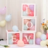 4 белых коробки, набор букв LOVE