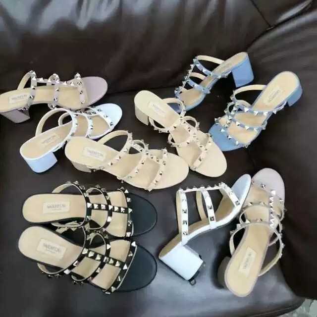 Wang Zi Thick-Heeled Sandals 6