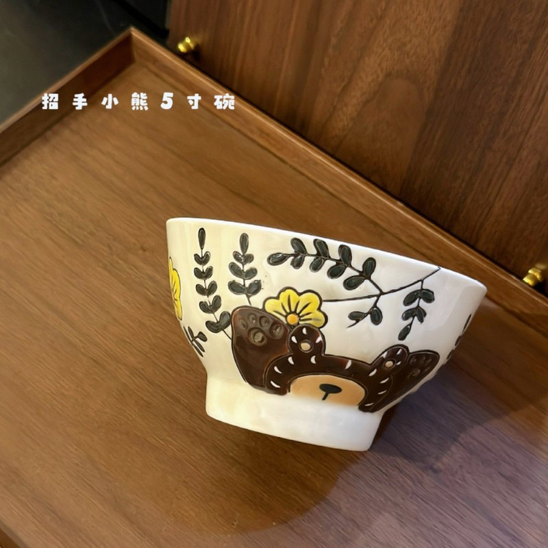 オリジナルのかわいい熊の手描きの釉薬の下で、高温の陶磁器の碗の5寸のご飯の碗のカップルの碗の顔の碗の高い足は熱を防ぎます。|undefined