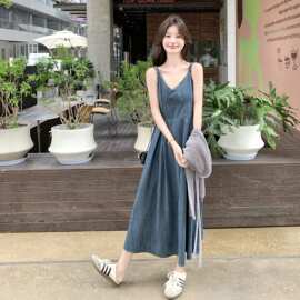 法式复古牛仔连衣裙女春秋设计感小众超好看显瘦开衫吊带裙两件套