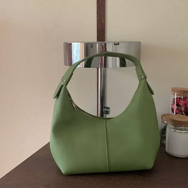 2026 New Fashion Underarm Bag Korean Style Handbag Shoulder Bag Large Capacity Versatile Women's Bag Autumn and Winter Small Crossbody Bag
