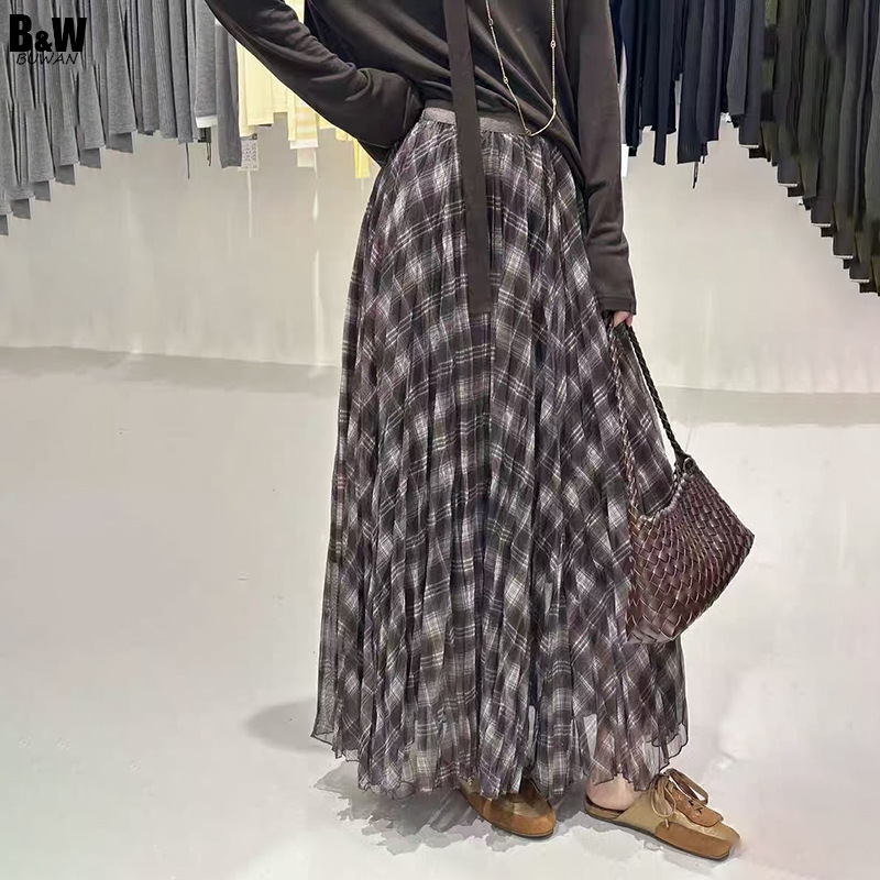 2026 Spring New Style Skirt, Elegant Retro Pleated Contrasting Plaid Long Skirt, High-Waisted Casual Oversized Gauze Skirt