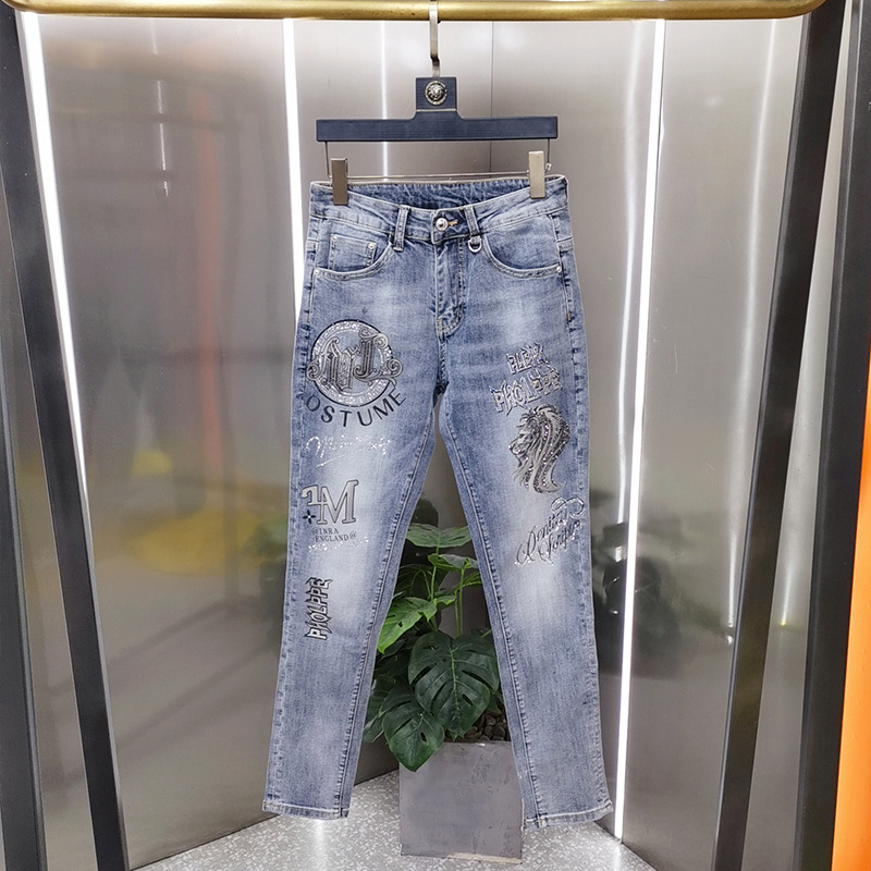 Stylish Slim Fit Men's Jeans With Heavy Diamond Printing Design_voghion.com