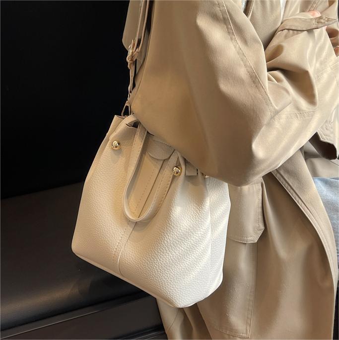 Estilo coreano de alta calidad de todo-bolso a juego para las mujeres 2024 Nueva correa de hombro de ancho Todo-juego bolsa de mensajero texturizado mano llevar bolsa de cubo