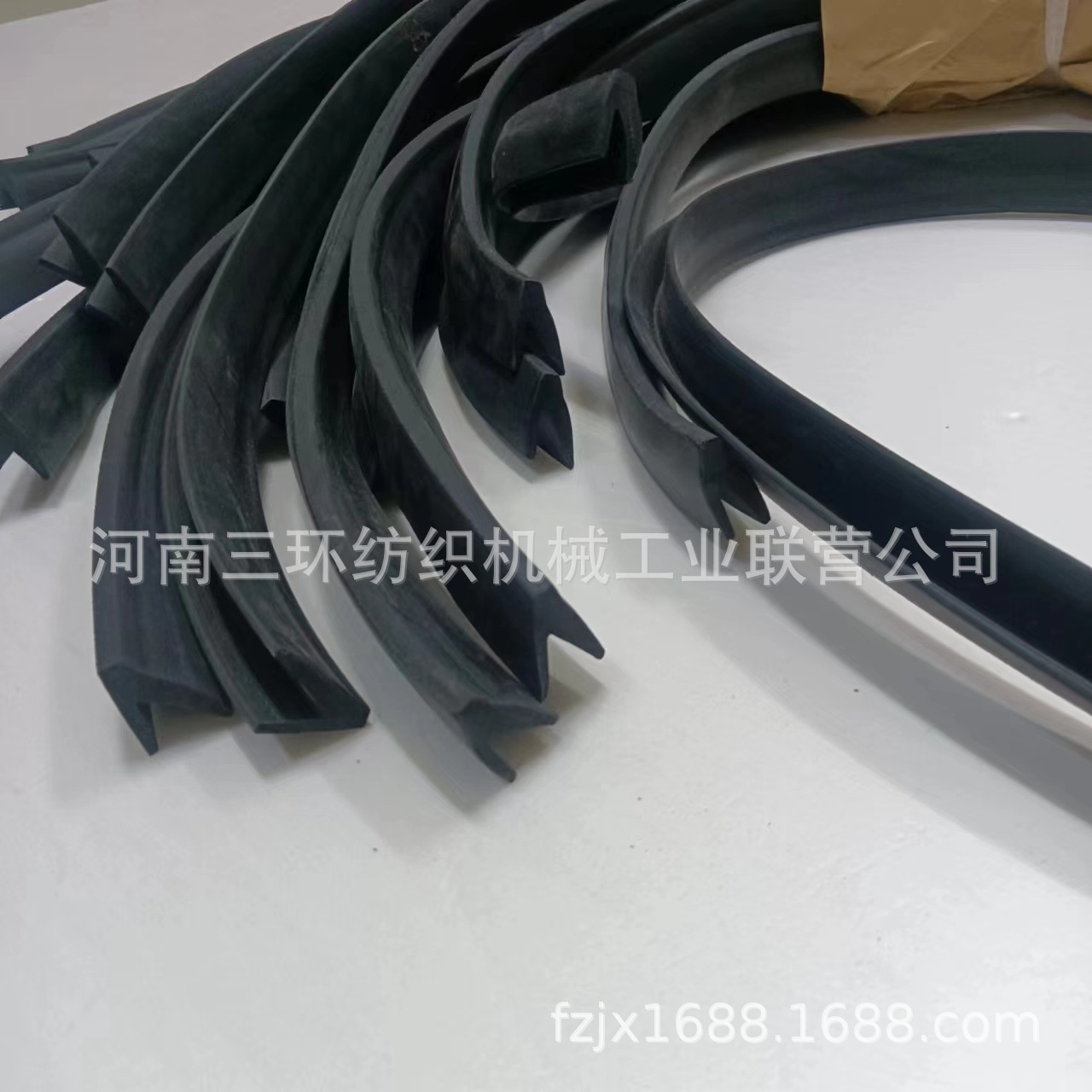 梳棉机 ZFA211-2302密封条郑纺机清梳联纺机配件厂家直销批发价格