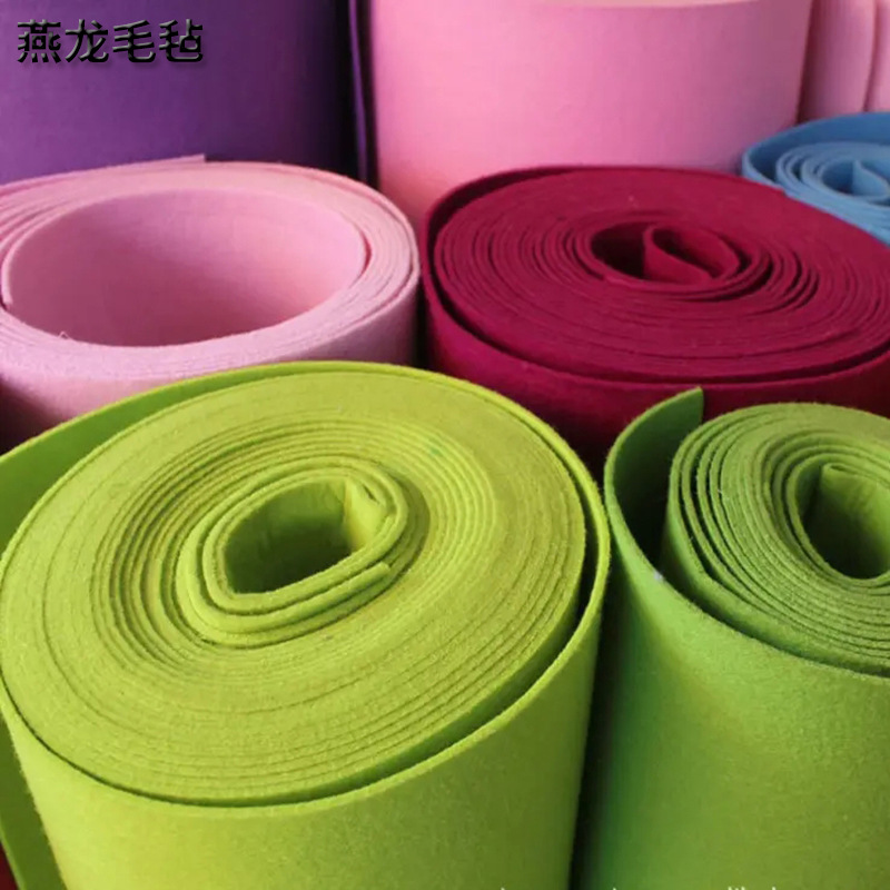 厂家批发彩色毛毡 手工DIY室内装饰针刺无纺布背胶化纤彩色毛毡