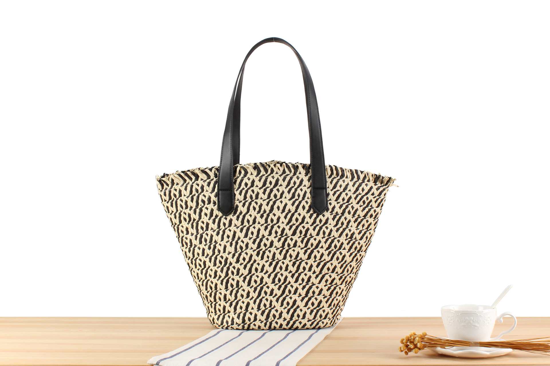 Women's Large Paper String Solid Color Beach Classic Style Weave Zipper Straw Bag display picture 4
