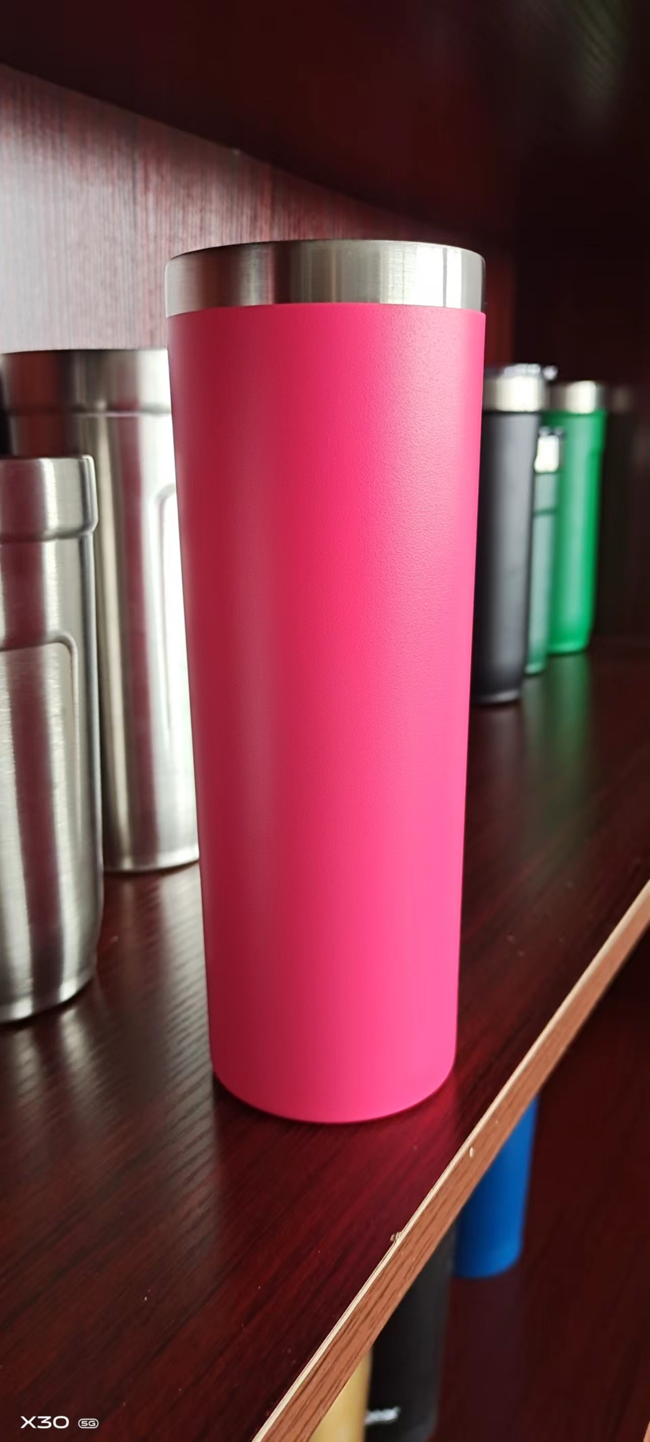 Comercio exterior 20oz de acero inoxidable taza de aislamiento de doble capa taza de automóvil taza de café rociado taza adelgazante suministro directo de fábrica