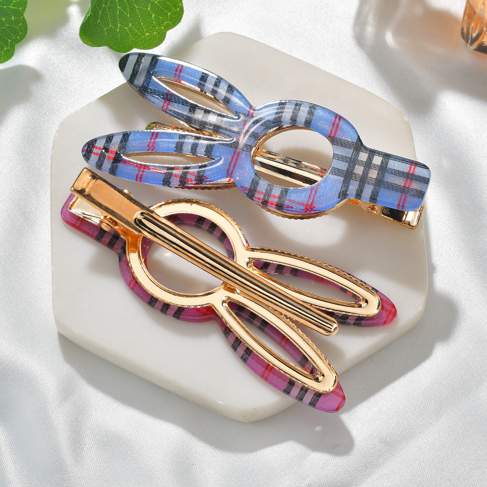 Fashion Trendy Acrylic Cute Rabbit Hairpin display picture 3