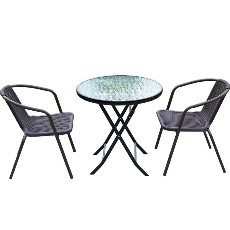 Открытый обеденный стол и стулья могут быть складными и водонепроницаемыми вне ночного рынка