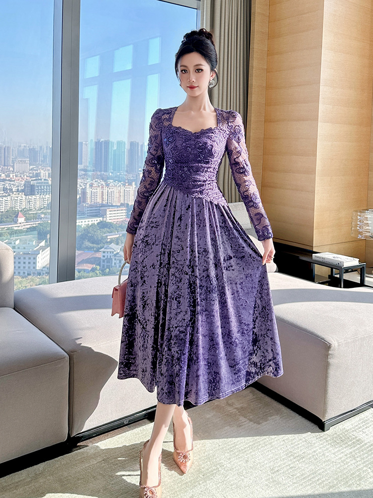 Đầm maxi nữ cổ vuông nhung thêu tay bồng thắt eo — đen